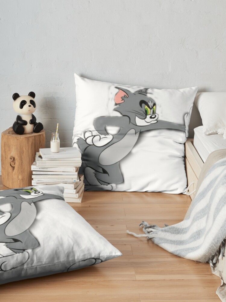 Tom Throw Pillow - Image 2